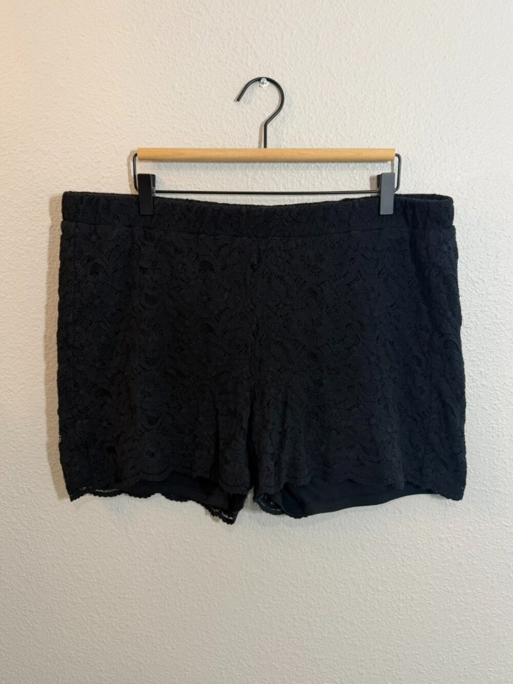One 5 Olive Womens Black Floral Lace Pull-On Shorts Lined Size XL